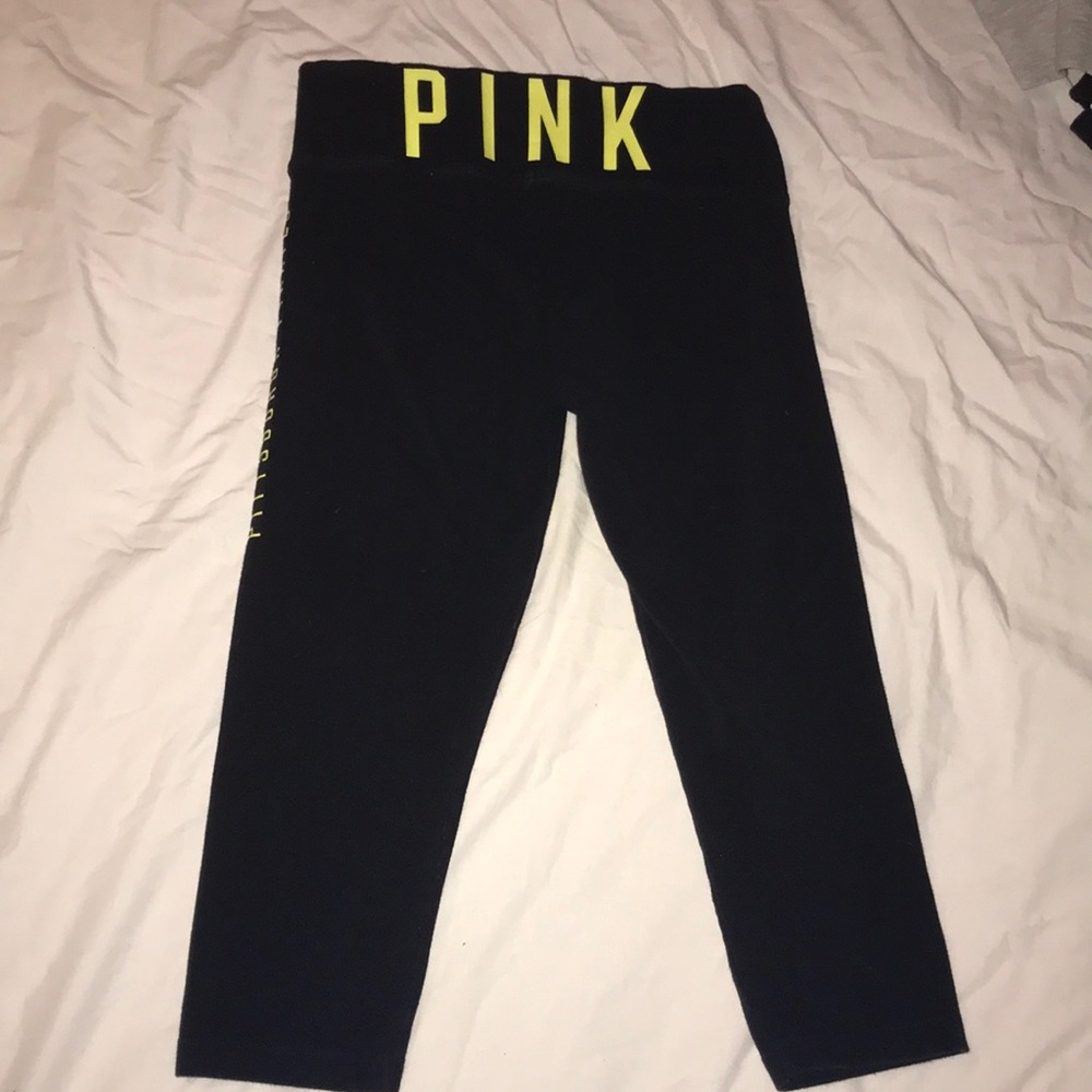 Victoria Secret PINK XS black cropped leggings